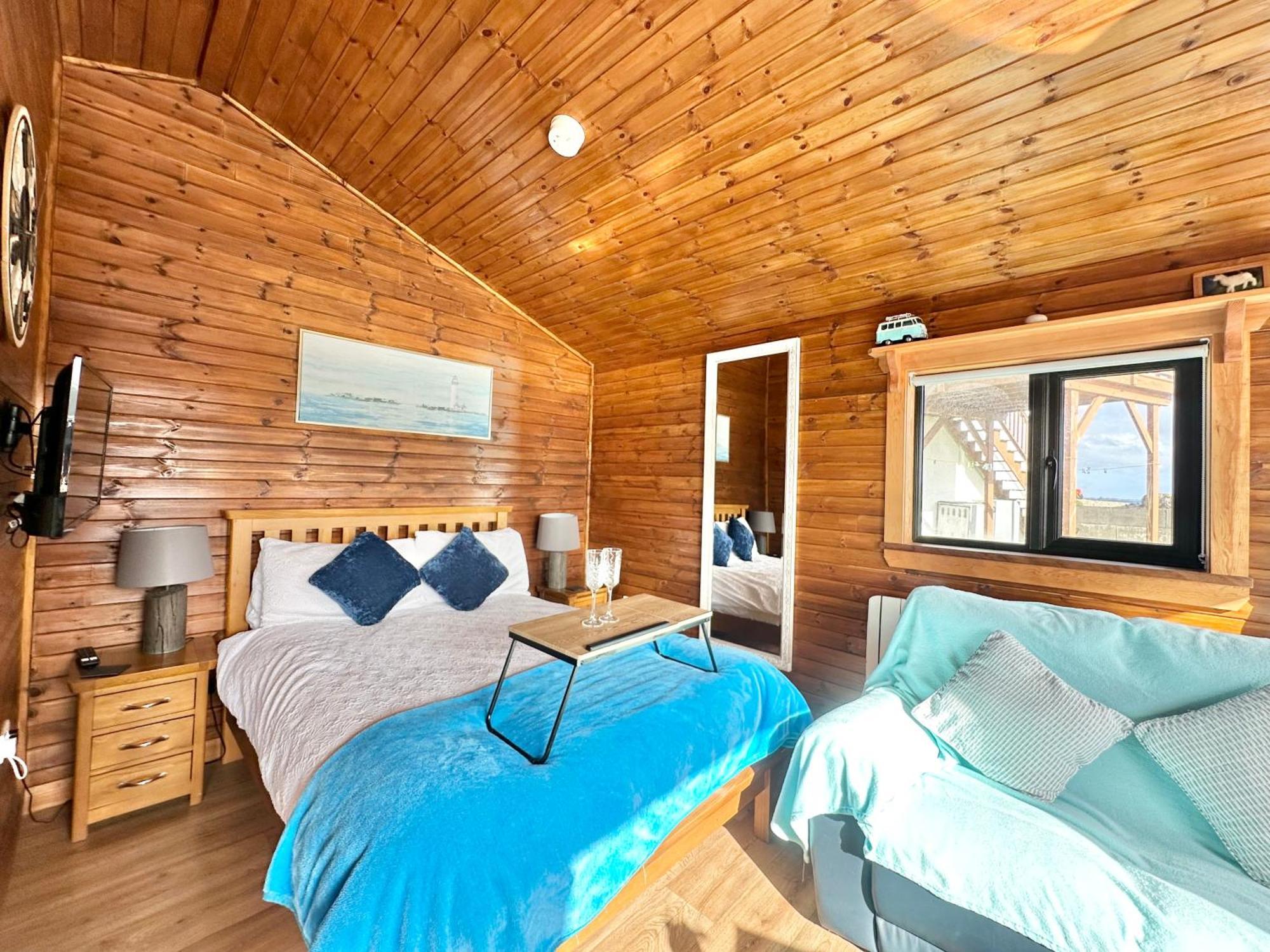 Cosy Portmor Log Cabin- Sea Views, Deck & Relaxation Malin Head Екстериор снимка